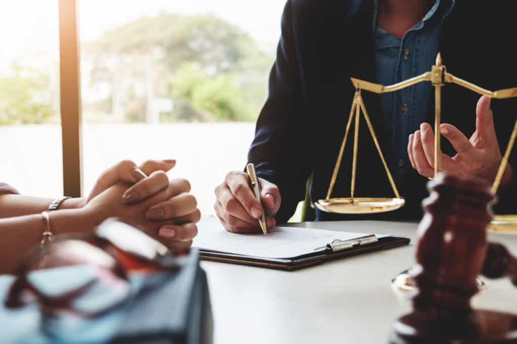 Court Applications vs. Mediation: A Less Stressful Path with EH Mediation Havant